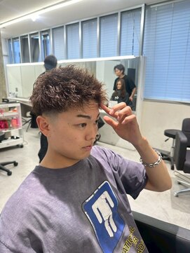 メンズサロン キング 梅田店(Men’s salon K!ng) 波巻きツイストスパイラルパーマ/フェザーパーマ/眉毛/メンズ