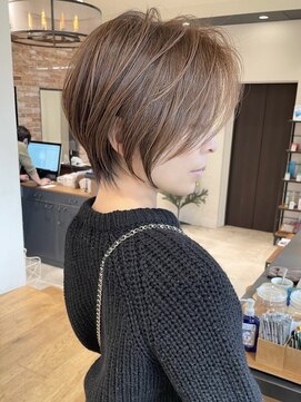バンプ ギンザ(BUMP GINZA) 30代40代50代白髪染め銀座絶壁解消小顔くびれショートヘア伊