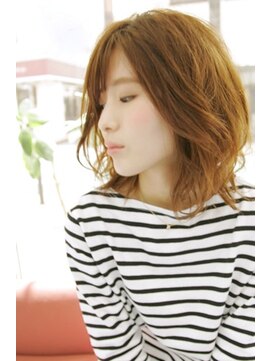 クールドセリエ 新宿南口店(Coeur de cellier) 大人かわいいひし形ミディランダムカールボブ