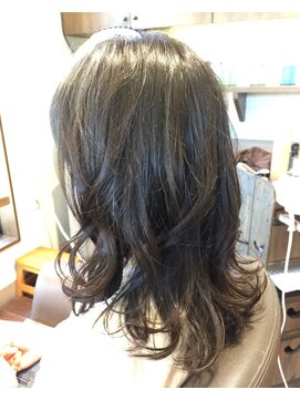 フォーレストガーデン(4-rest garden) 【4-restgarden サロンワーク】　外はねグレージュ