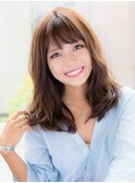 小顔に見えるひし形ツヤ髪シルエット・ミディアムレイヤー・１