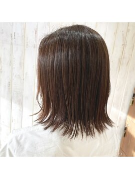 ループ(LOOP) 内巻きも出来る外ハネボブ