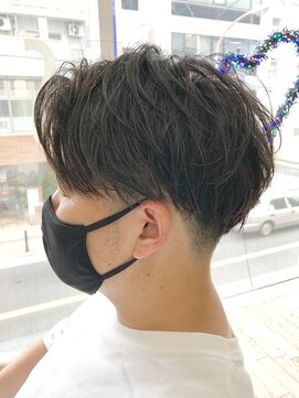 ヘッズ 本八幡店(HEADS) MEN'S HAIR  センターパート　ツイストスパイラル　コンマヘア