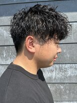 ヒュイル バイ ニアウ(Hwyl by Niau)&nbsp;メンズマッシュパーマツイストスパイラルパーマニュアンスパーマ