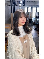 アクター(actor)&nbsp;くびれミディ×透明感グレージュ（ブリーチあり）【丸山　翔】