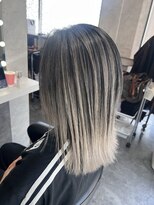 スパークスヘア(Sparks hair)&nbsp;伸びても気にならないけどハイトーン楽しめるのもいいよね！！