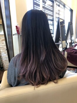 ドラマティクス(DRAMATICS)の写真/【話題のトステア配合！】極上のうる艶トリートメントで髪の悩みを解決し収まりの良い仕上がりに。