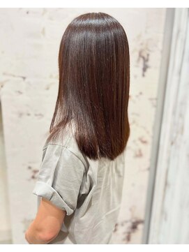 エル(ailes) 大人セミロング(40代女性)