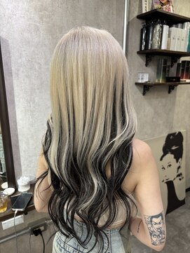 ルーゼン(LUXEN) 【ルーゼン】ホワイトカラーにブラックエクステ