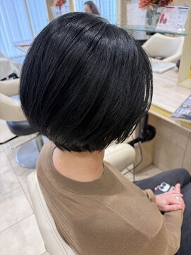アッシュ 仙川店(Ash) 王道くびれショートボブ40代50代60代グレイカラー白髪染めヘナ