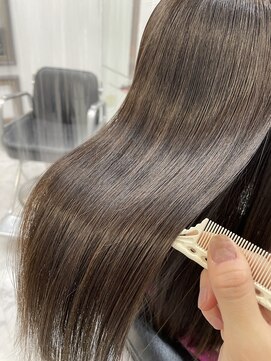 エスカーラ 表参道(THE ESCALA) @aidaman321/ゆるふわロング/センターパート/スイートAライン