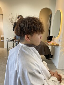 トナリ(tonari) 波ツイストスパイラル