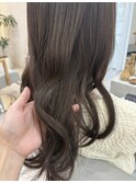 【illuprom.】艶ベージュ