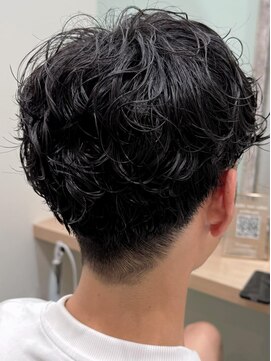 イロヘアミーサ 矢作店(ilo.hair mysa) ほどよい動きと束感が魅力のメンズパーマスタイル