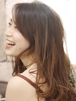 チュラ(chula)の写真/【傷ませない新感覚】まっすぐすぎないナチュラルなストレートが叶う！扱いやすく手触りなめらかな美髪に♪
