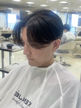 ケンジ 平塚ラスカ店(KENJE) 曲がる縮毛矯正/メンズ縮毛矯正/センターパート/平塚