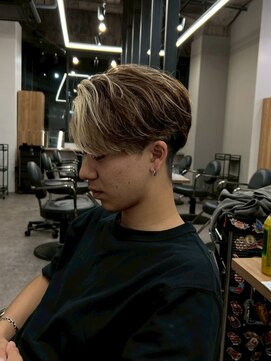 リッチブランドアンドコー(Rich Brand&Co) アップバングツーブロックダブルカラーブリーチメッシュ