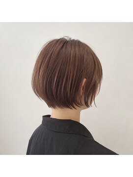 アンリエラ(Unliera) ショートボブ/丸みショート/ピンクベージュ/髪質改善/松山美容室