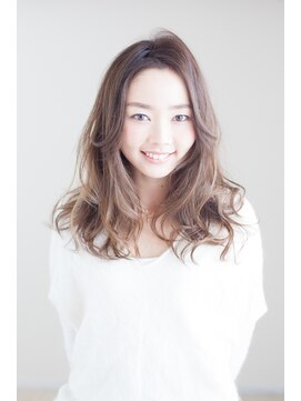 レリビー(LELiBE) ゆる巻きスタイル