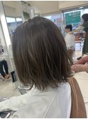 切りっぱなしボブで大人スタイル