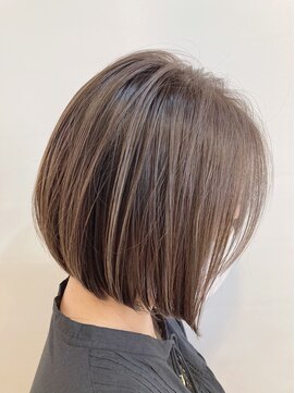 ティンク 藤沢店(Tink) ベージュカラーのボブスタイル