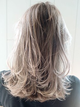 アルバム 銀座(ALBUM GINZA) レイヤーカットバレイヤージュ_ハイライトカラー_ba_304842