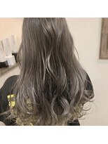 オズギュルヘア(Ozgur hair) シルバーグレージュカラー