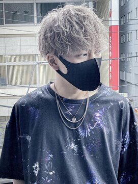 ジゼル(gisele) （石川）ホワイトベージュ