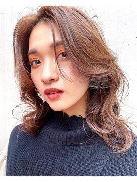 ビュートリアム 南青山(BEAUTRIUM) ミディアムパーマ 前髪なし顔まわりレイヤー 表参道20代30代40代