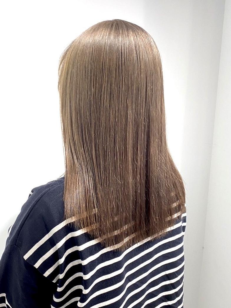 ミルクティーページ 夏のミルクティー大人気です🙆 ブリーチありで作るミルクティー