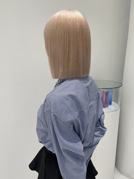 ハイブ 金沢(Hive) ハイトーンブリーチ抜きっぱなしブロンドミルクティーベージュ