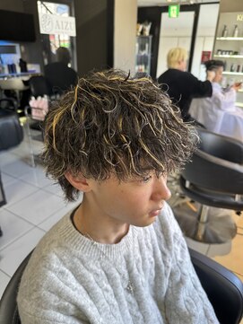 アイズ 海老名(AIZU) 王道ウルフ ウルフパーマ メッシュパーマ ハイライト 波巻き