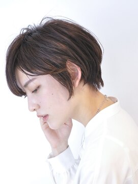 アイスバーグ(eyesburg) フレンチカジュアル大人美人小顔束感ウルフパーマミニウルフ