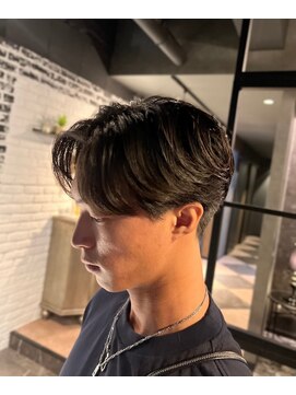 カスミ 霞(KASUMI) ニュアンスセンター。　20代 /30代 /韓国 /ナチュラル /ビジネス