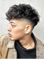 インフィニス 恵比寿(Infinis)&nbsp;スペインカール刈り上げフェードメンズカットパーマツイスパ