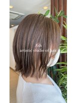 アッシュ アーティスティック スタジオ オブ ヘア(Ash artistic studio of hair) カーキ×ボブ