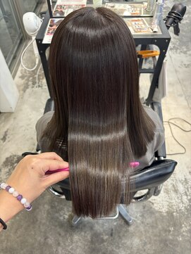 潤い注入！うる艶カラーと髪質改善トリートメント