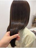 暗めでも透明感◎グレージュ