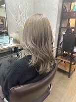 アルレン(Allen)&nbsp;シルバーベージュ【宇都宮/ブリーチ/髪質改善】