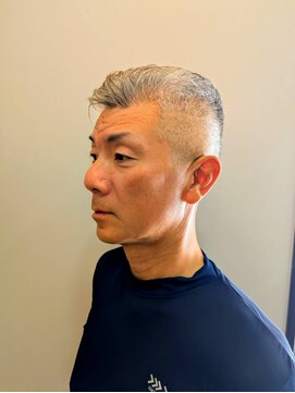 リーゼント風フェードスタイル