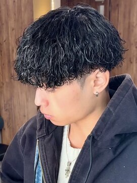 ウェイビーエフティフィフス 横浜西口(WAVEY ft.fifth) 横浜波巻きパーマツイスパツイストスパイラルパーマ緩め弱め30代