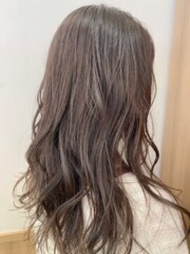 ユキオグループ グラン(yg GRAN) 大人ガーリー◎透明感ベージュ×波巻きレイヤーロング