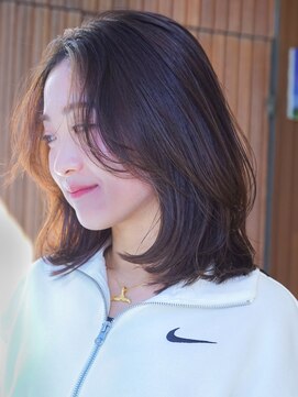 ビュートリアム 鎌倉小町(BEAUTRIUM) ミディアムレイヤー/透明感カラー/beautrium鎌倉小町　大冨ハナ