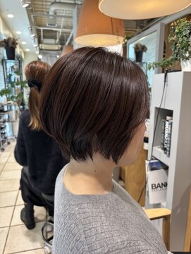 エムプラス センター北(M.plus) 持ちのいい丸みショートボブ