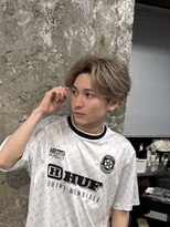 リラクオーレメンズ(LIRA CUORE men's)&nbsp;シャドウパーマ/毛流れセンターパート/ケアブリーチ/ハイトーン