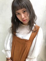 ココロクレド(COCOLO credo)&nbsp;こっくりベージュのロングエアリースタイル