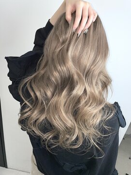 エゴル ナゴヤサカエ(ENGOL NAGOYA SAKAE) ホワイトミルクティーベージュ/ハイトーンカラー