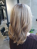 ラフランクリー(la frankly)&nbsp;20代30代/大人かわいい/ウルフ/髪質改善/レイヤースタイル