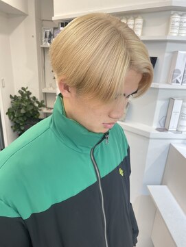 ペレ 渋谷(PELE) 黒髪/グレーベージュ/ハイトーン/ブリーチ/渋谷