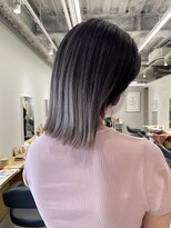 アヴァンス 京橋店(AVANCE)&nbsp;切りっぱなしボブとバレイヤージュでクールな仕上がりに